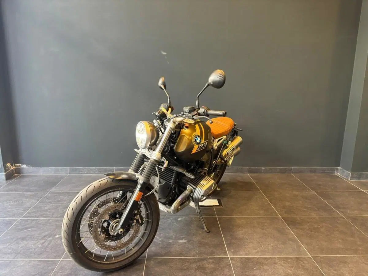 Bmw R nineT Scrambler (2021 - 24) (2)
