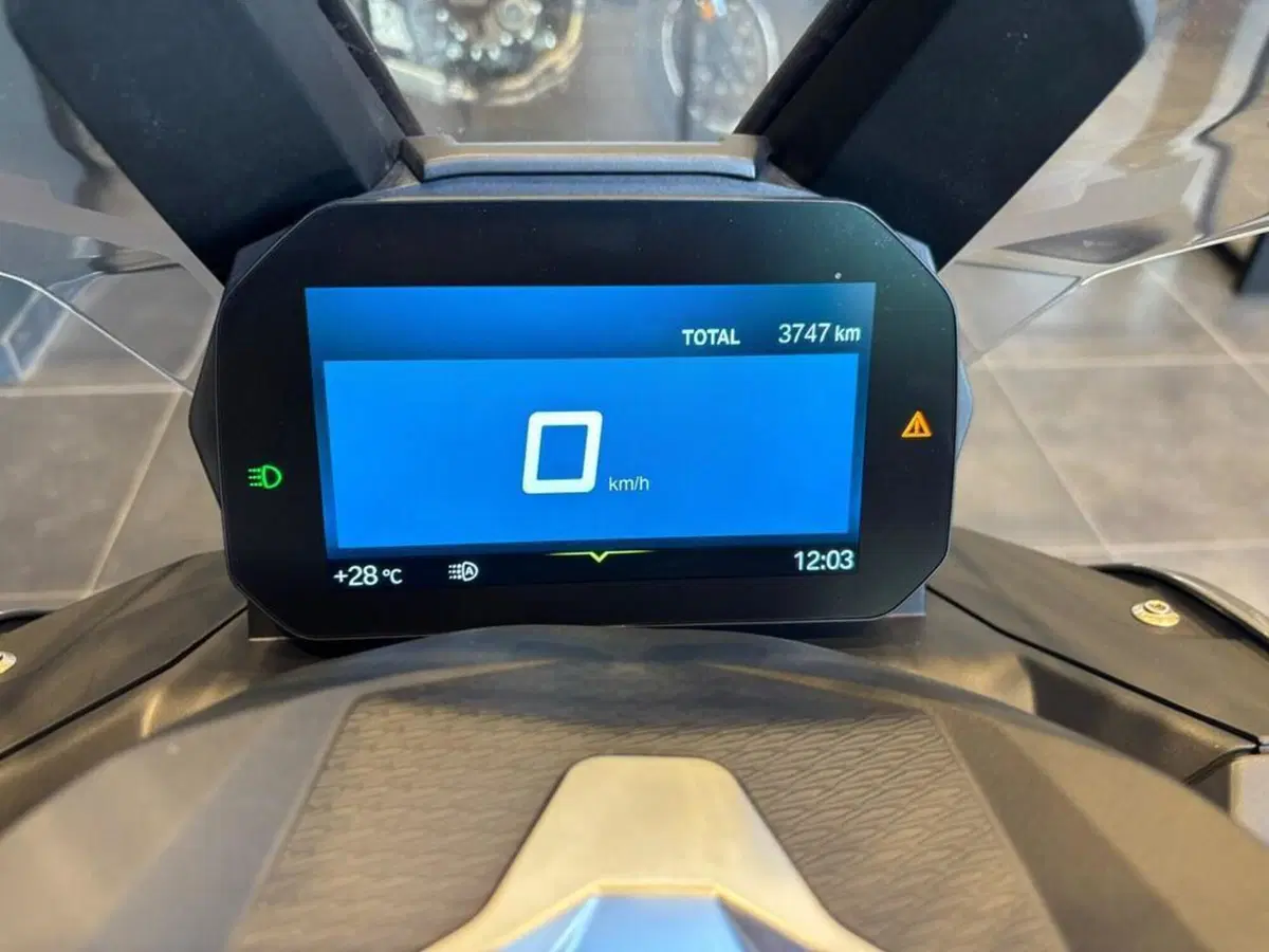 Bmw C 400 X (2021 - 24) (6)