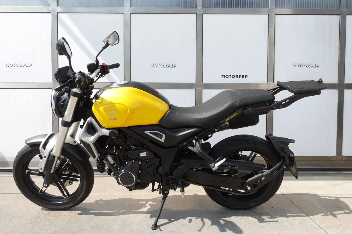 Voge Trofeo 350AC (2022 - 26) (3)