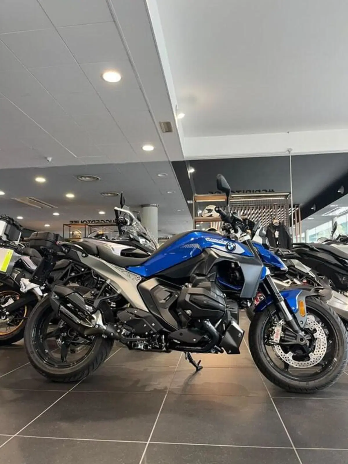Bmw R 1300 R (2026 - 27) (5)