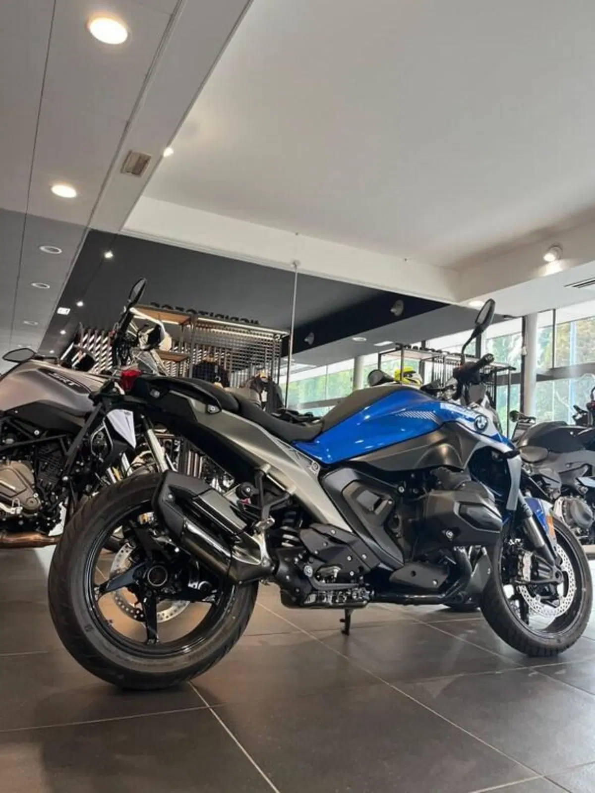 Bmw R 1300 R (2026 - 27) (8)