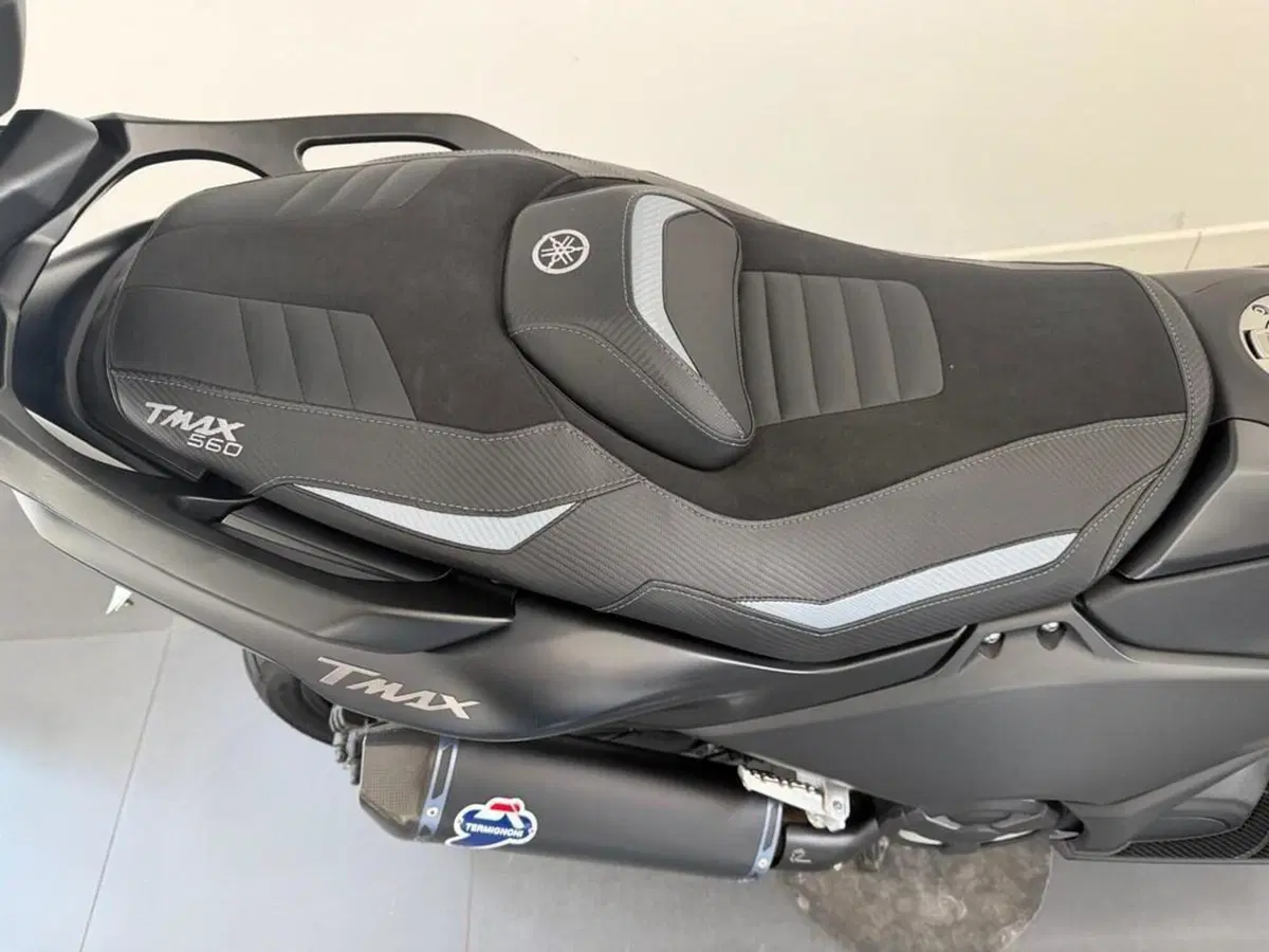 Yamaha T-Max 560 (2022 - 24) (11)