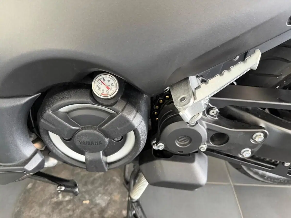Yamaha T-Max 560 (2022 - 24) (10)