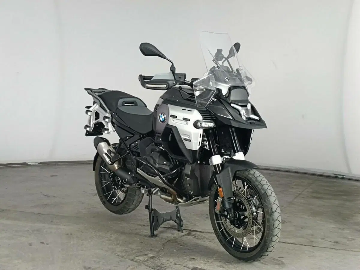 Bmw R 1300 GS Adventure Triple Black (2025 - 26) (2)