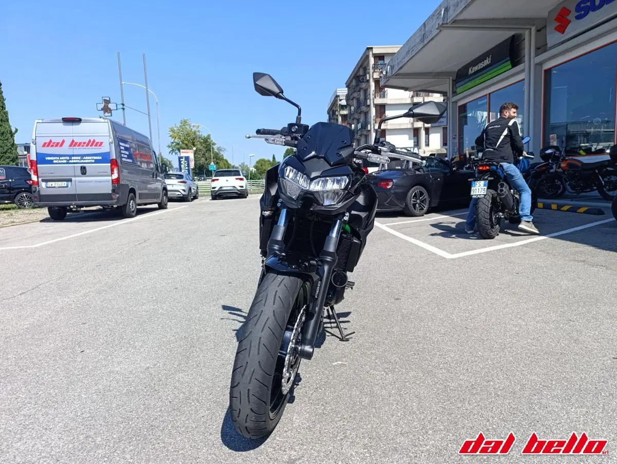 Kawasaki Z 650 (2025 - 26) (2)