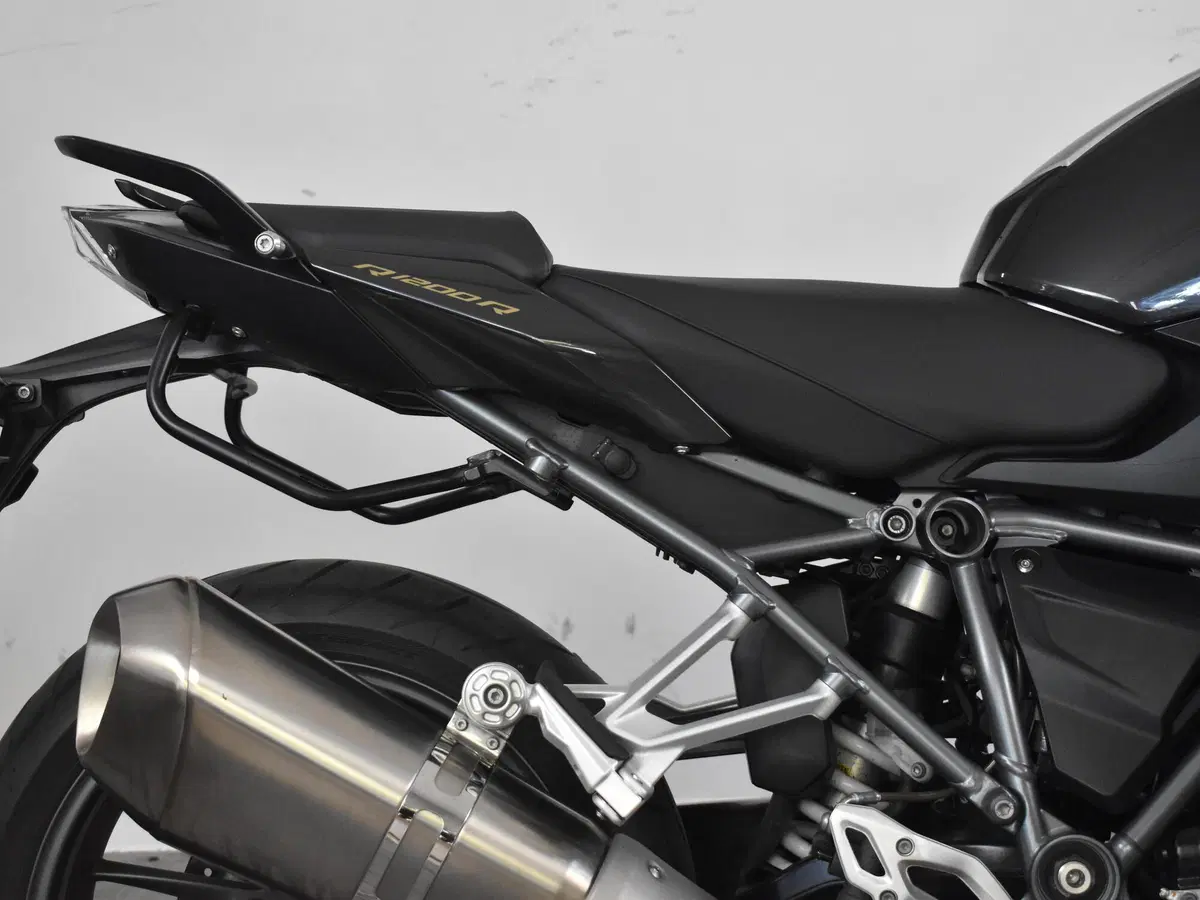 Bmw R 1200 R (2015 - 16) (10)