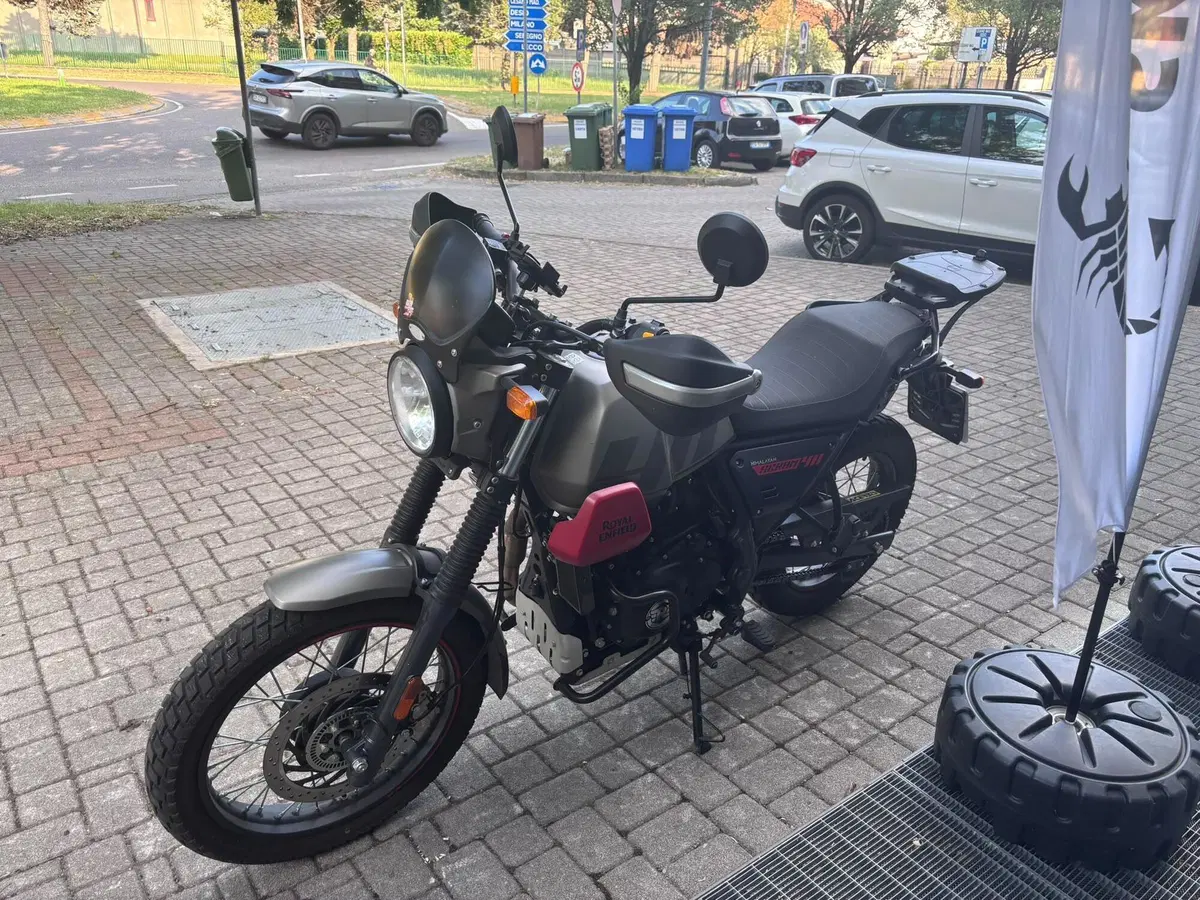 Royal Enfield Himalayan 411 (2021 - 24) (2)