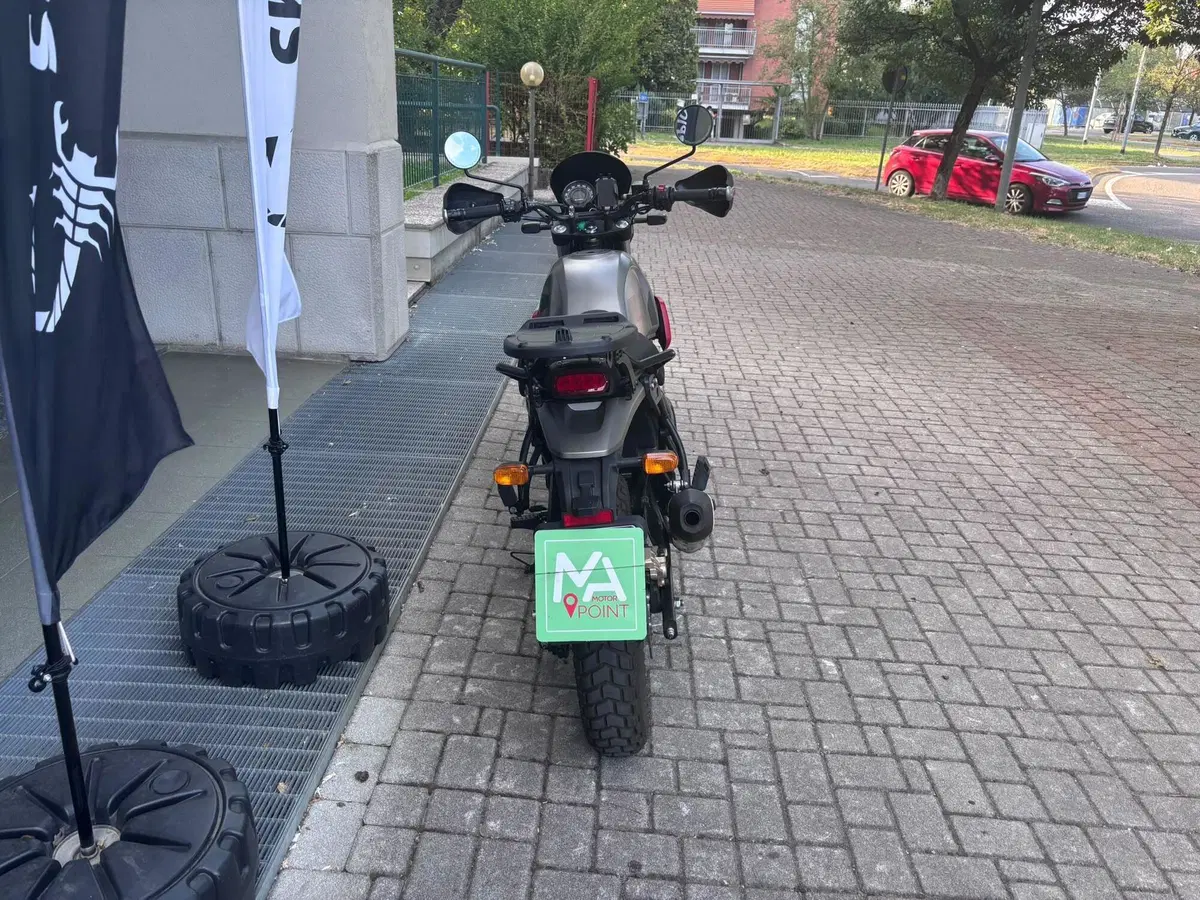 Royal Enfield Himalayan 411 (2021 - 24) (4)