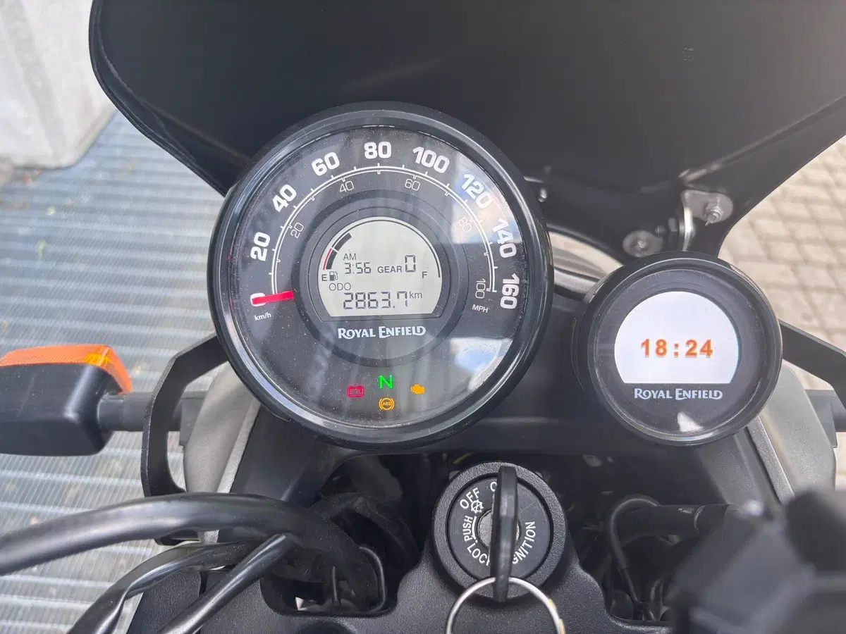 Royal Enfield Himalayan 411 (2021 - 24) (5)