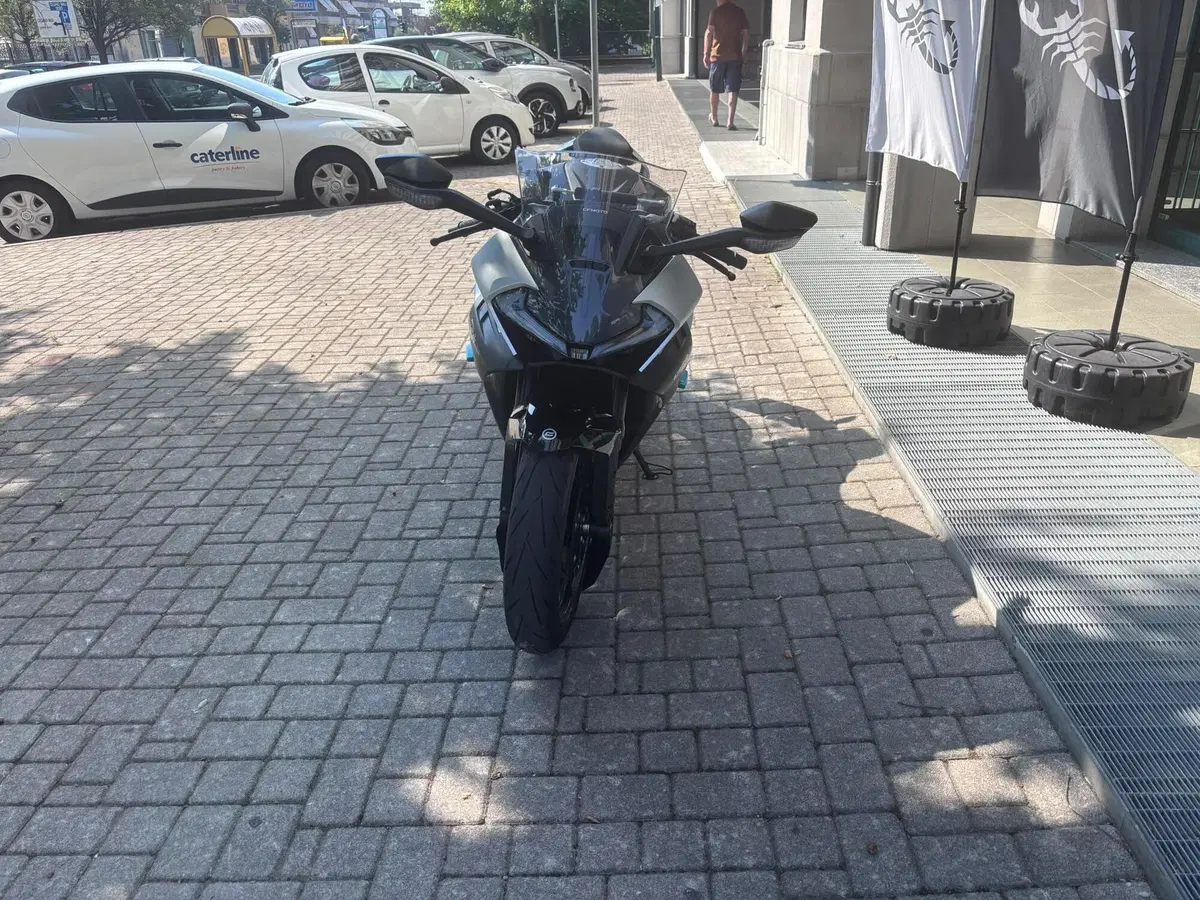CFMOTO 675SR-R (2025 - 26) (3)
