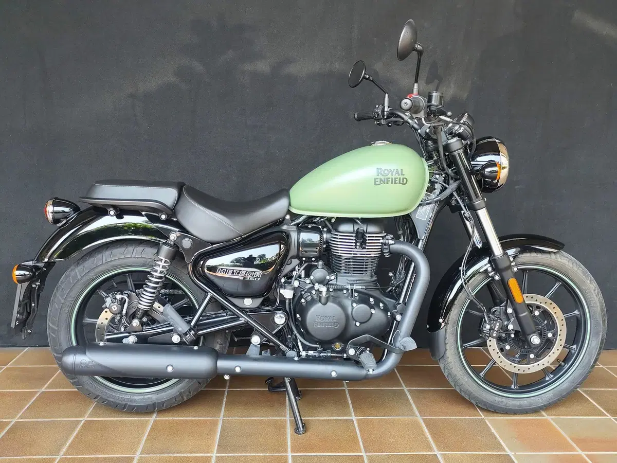 Royal Enfield Meteor 350 (2021 - 26)