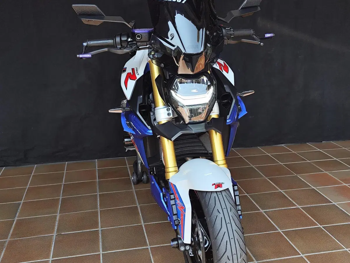 Bmw F 900 R (2021 - 24) (2)
