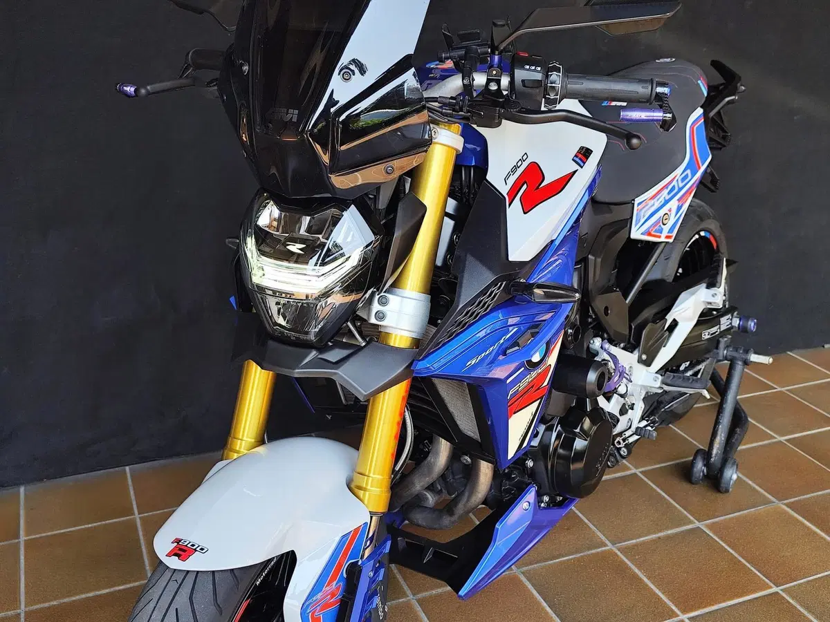 Bmw F 900 R (2021 - 24) (8)
