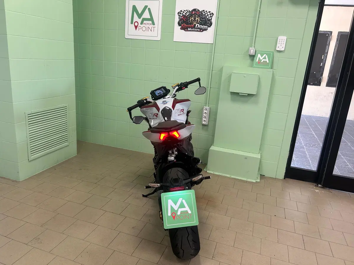 MV Agusta Brutale 800 RR (2021 - 25) (4)