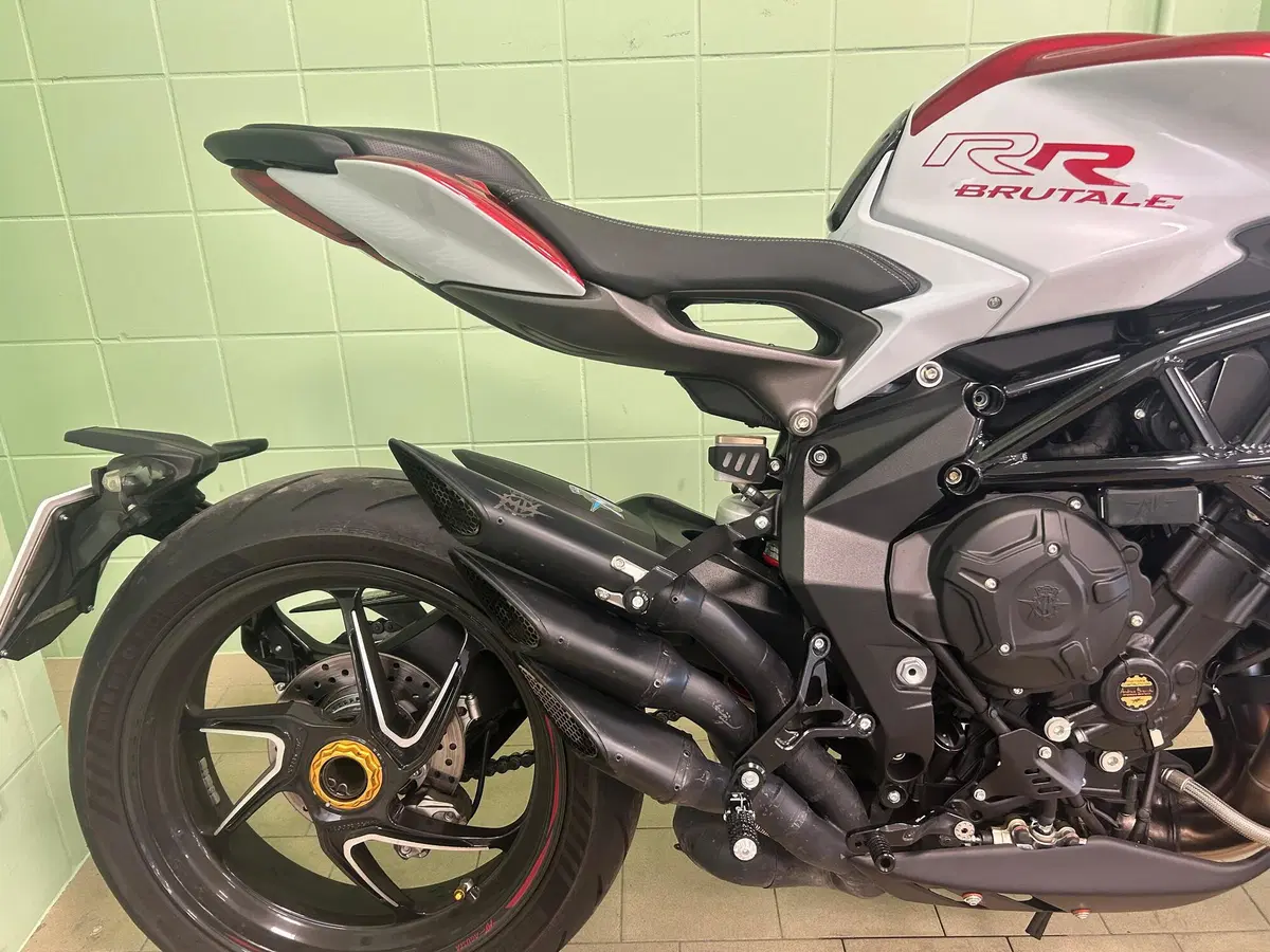 MV Agusta Brutale 800 RR (2021 - 25) (11)