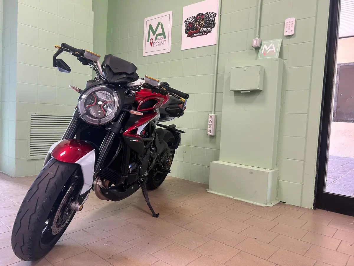 MV Agusta Brutale 800 RR (2021 - 25) (13)