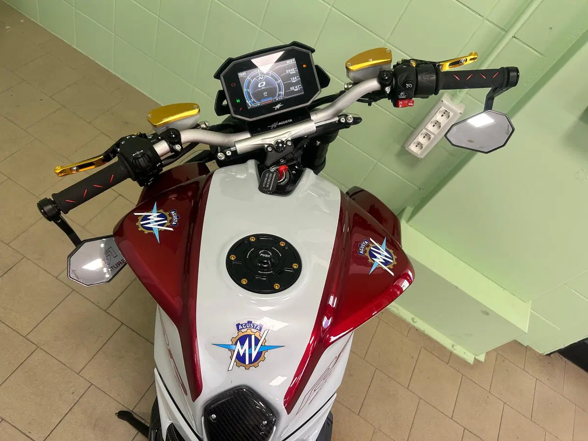 MV Agusta Brutale 800 RR (2021 - 25) (20)