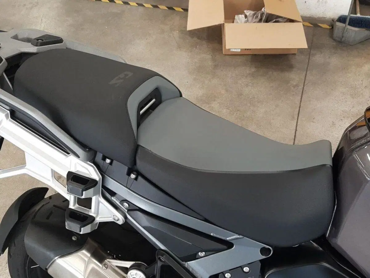 Bmw R 1300 GS Adventure Triple Black (2025 - 26) (5)