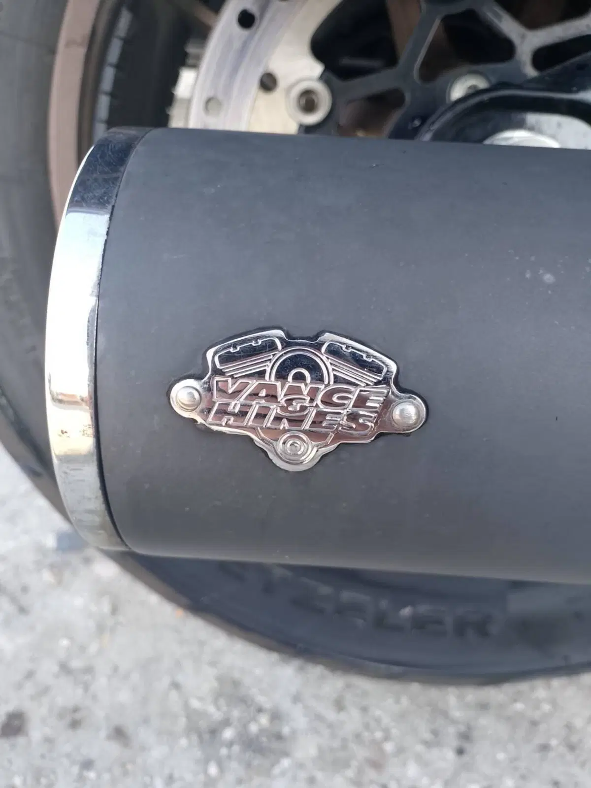 Harley-Davidson Low Rider ST (2022 - 24) (4)