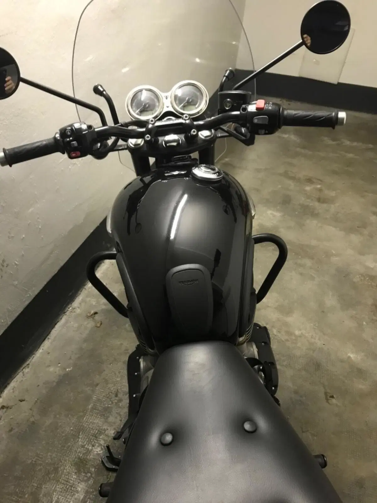 Triumph Bonneville T120 Black (2017 - 20) (4)