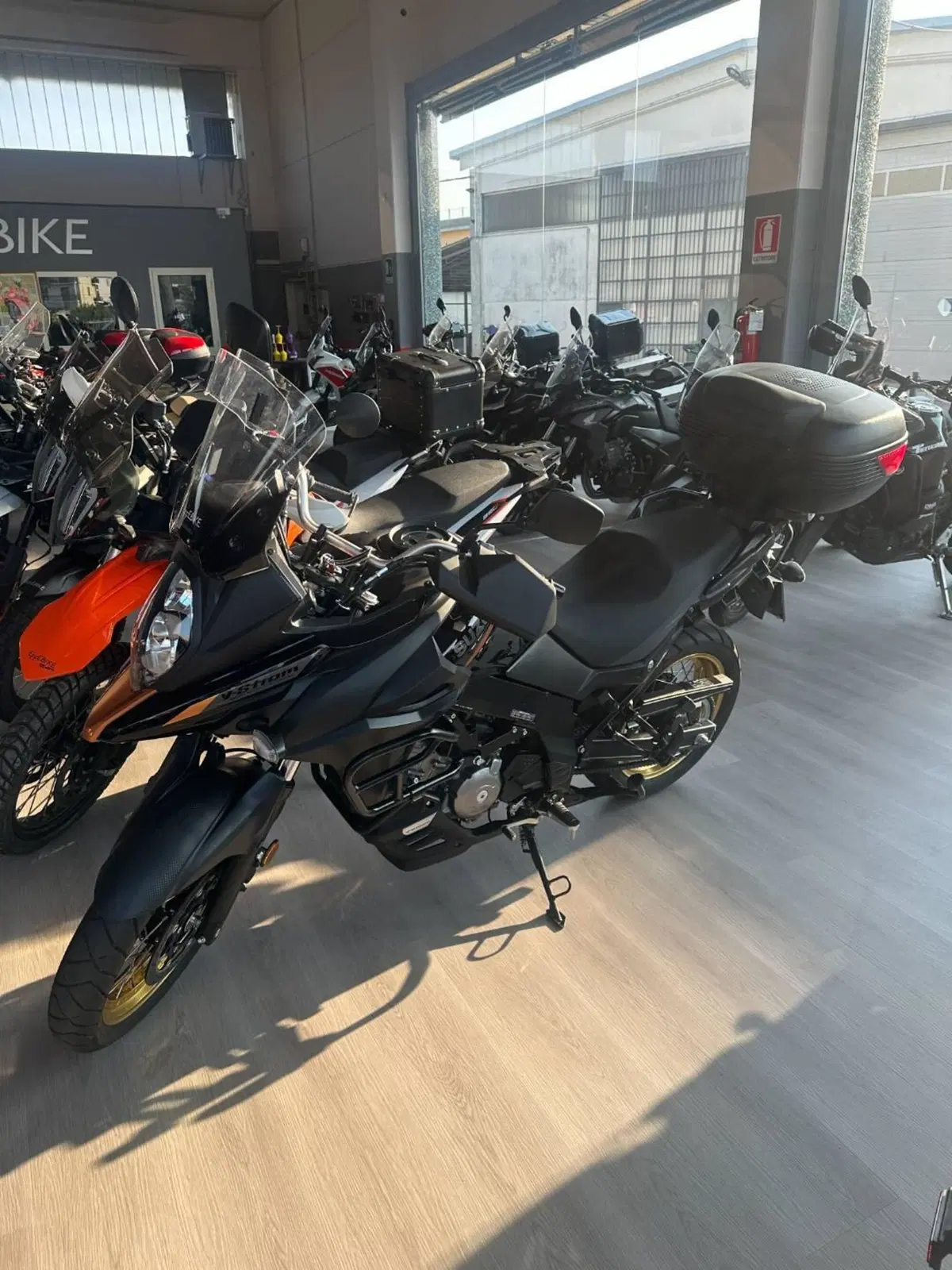Suzuki V-Strom 650XT Explorer (2022 - 25) (2)