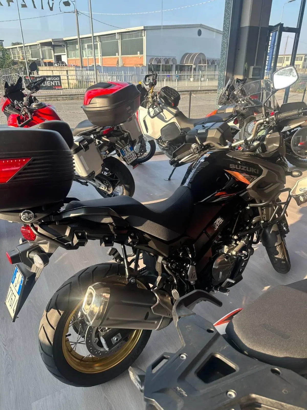 Suzuki V-Strom 650XT Explorer (2022 - 25) (3)