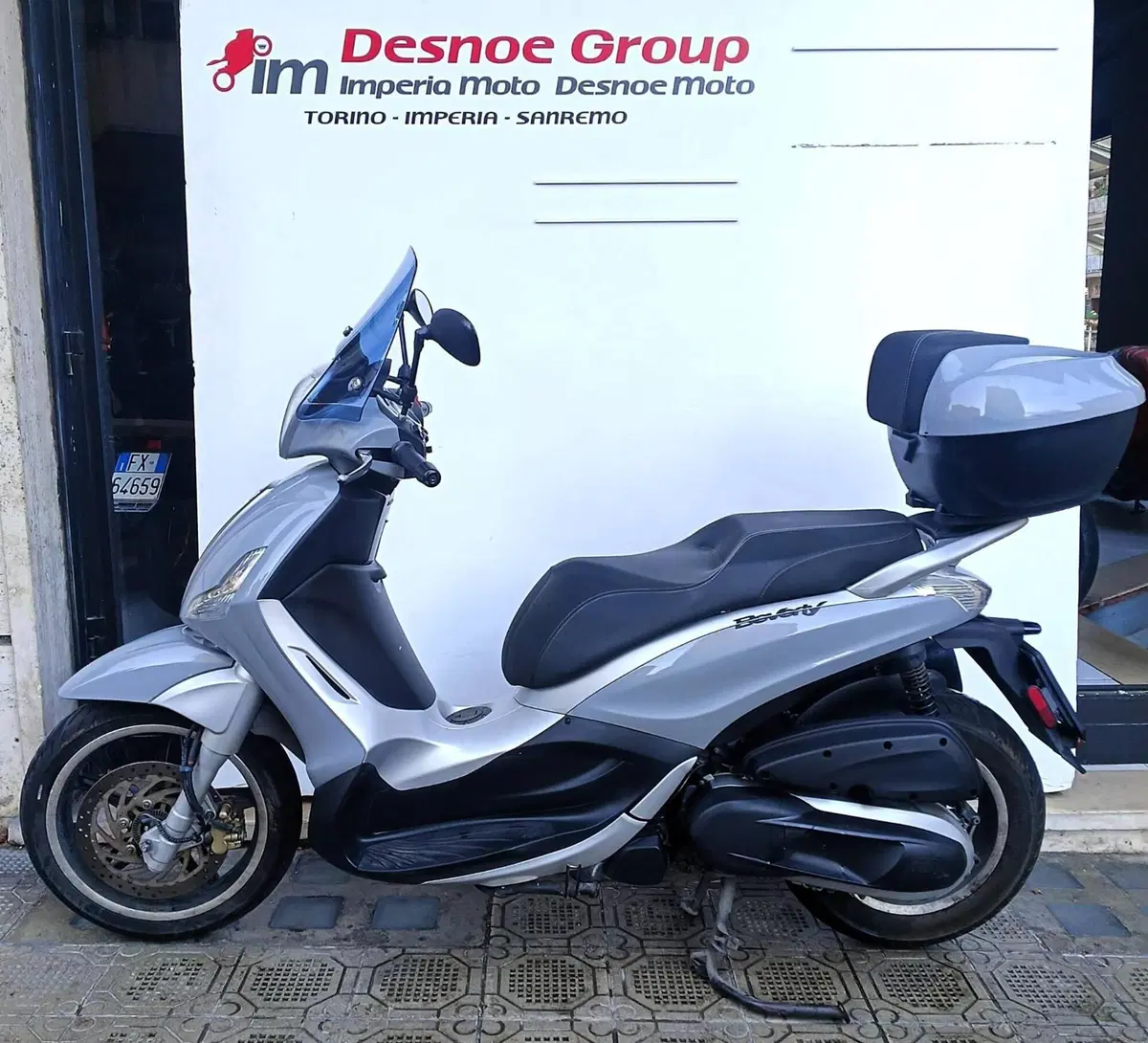 Piaggio Beverly 350 Tourer (2020) (2)
