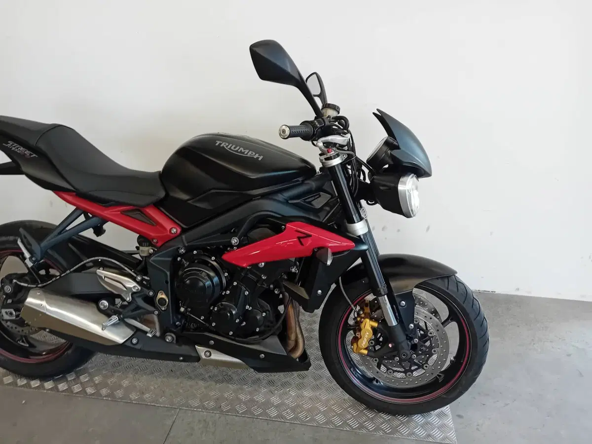 Triumph Street Triple R (2017 - 20) (7)