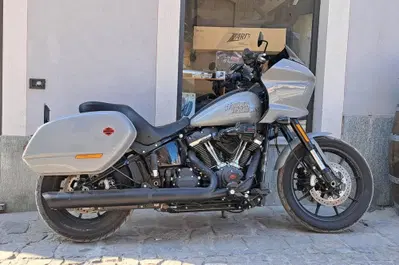 Harley-Davidson Low Rider ST (2025 - 26) usata