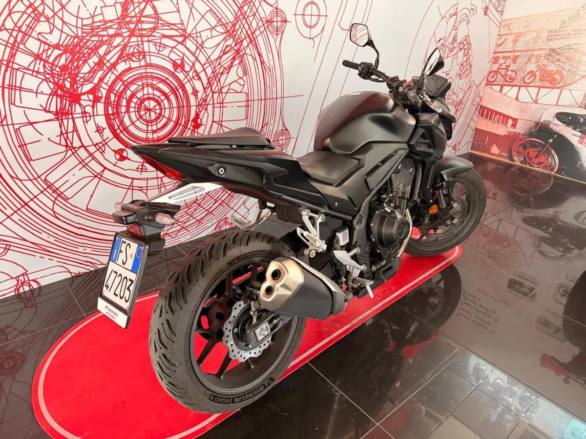 Honda CB 500 Hornet (2024 - 25) (6)