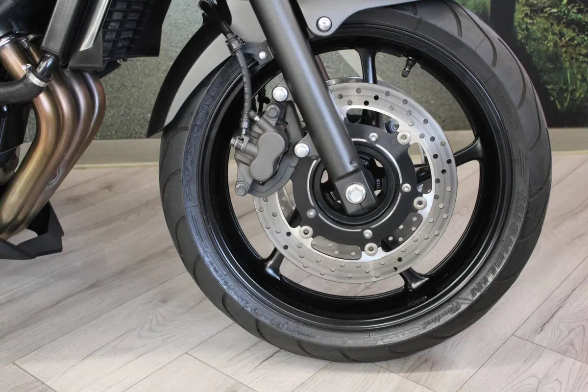 Yamaha XJ6 (2008 - 15) (13)
