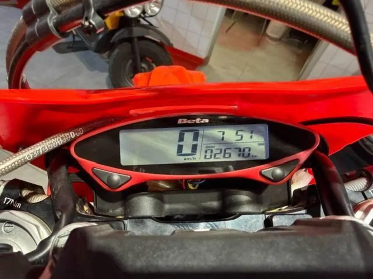 Betamotor RR 350 4T Enduro Race (2025) (11)