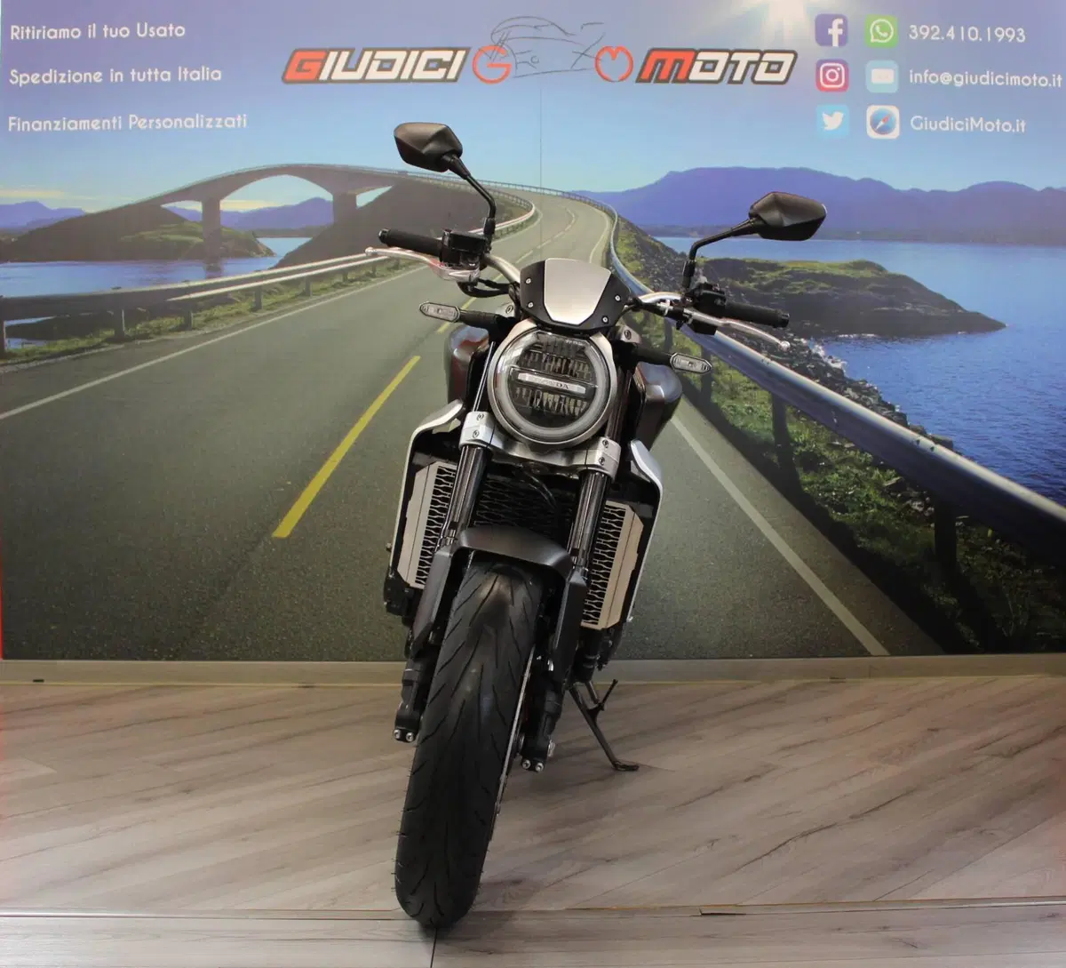 Honda CB 1000 R + Limited Edition (2019) (2)