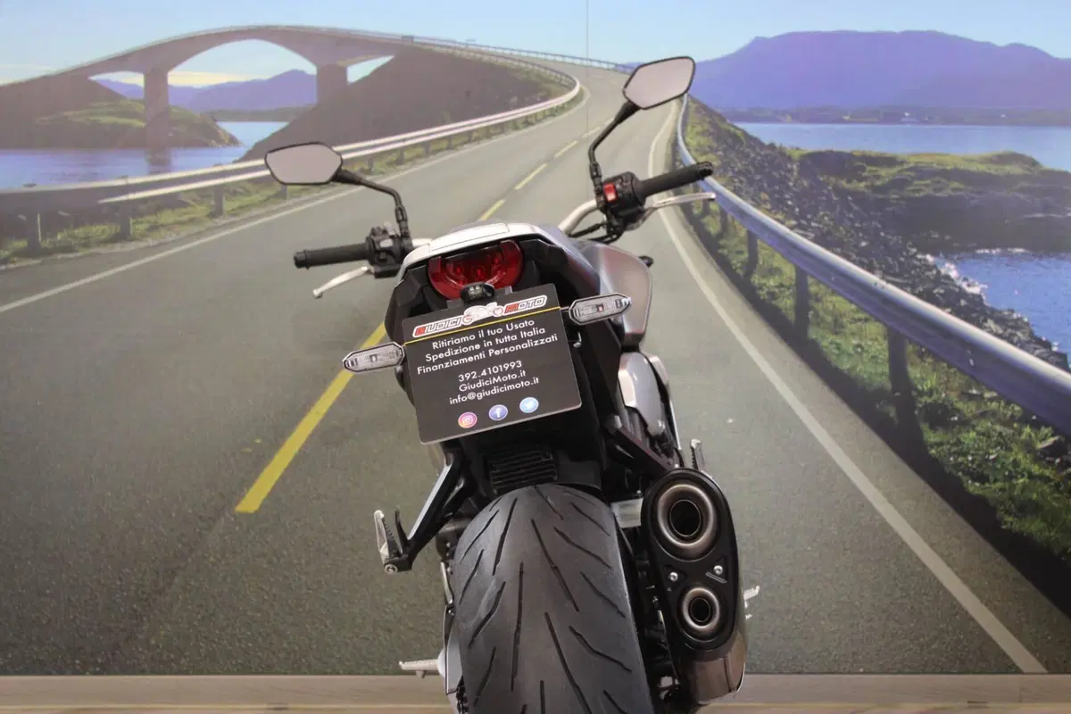 Honda CB 1000 R + Limited Edition (2019) (16)