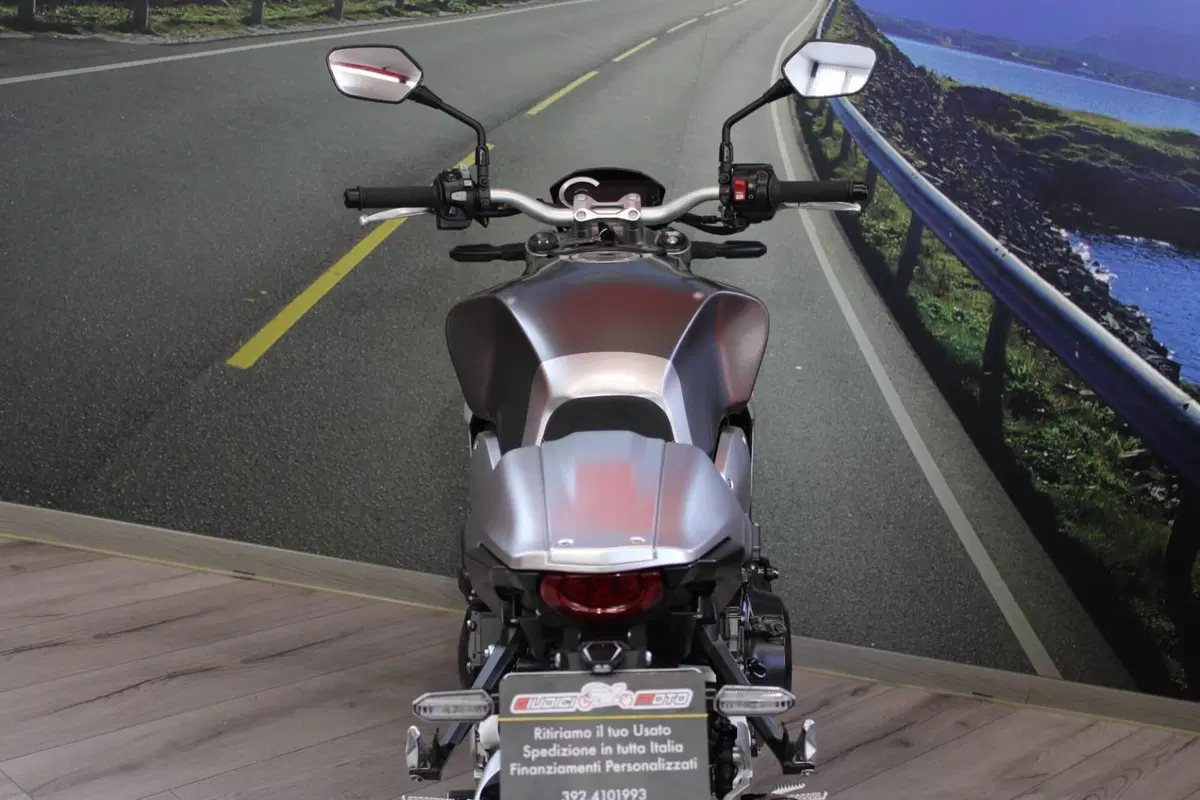 Honda CB 1000 R + Limited Edition (2019) (19)