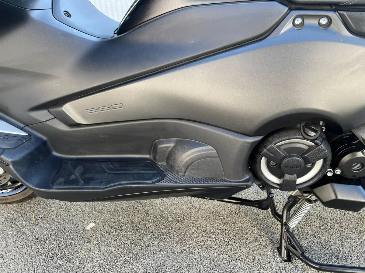 Yamaha T-Max 560 (2022 - 24) (7)
