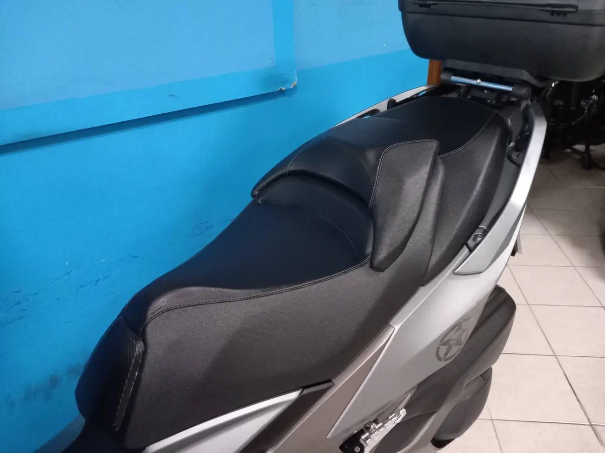 Kymco Xciting 400i S TCS (2021 - 24) (11)
