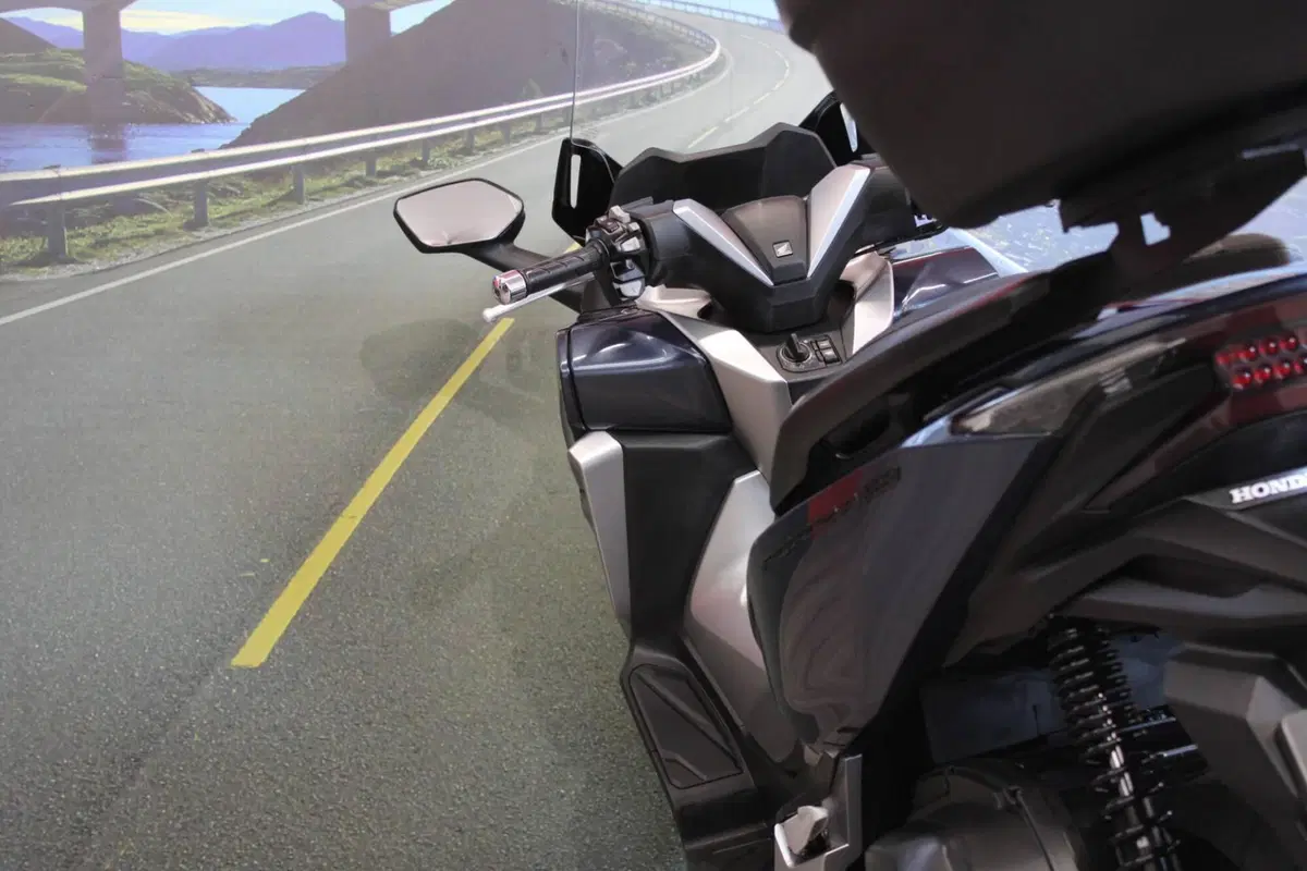Honda Forza 300 (2019 - 20) (17)