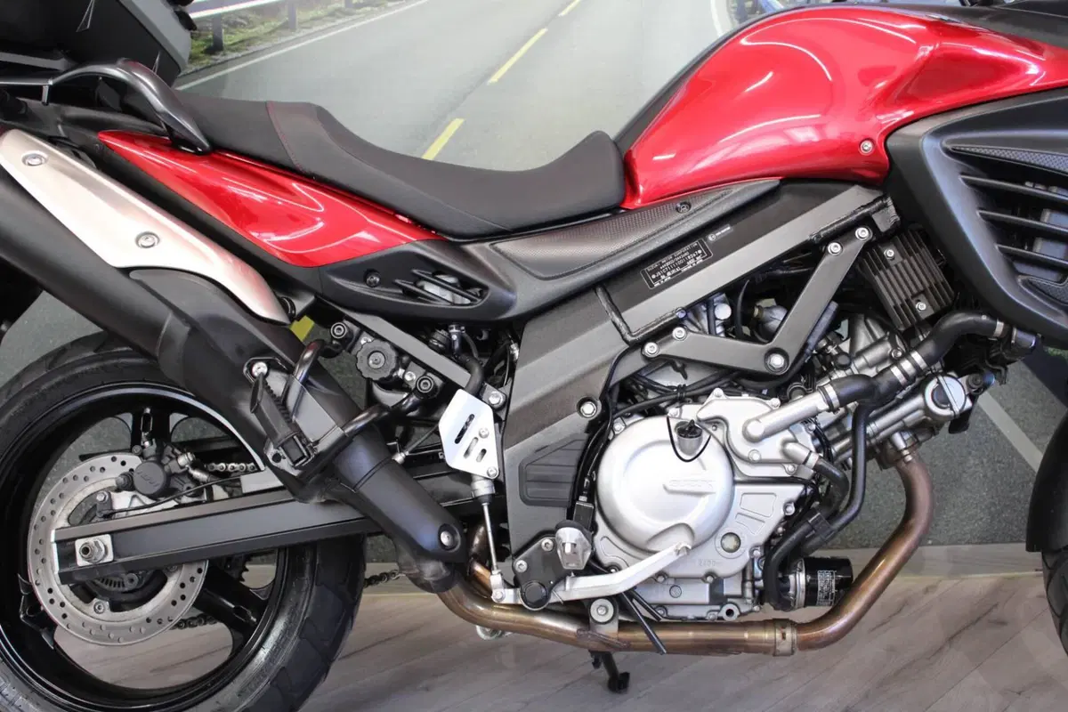 Suzuki V-Strom 650 ABS (2011 - 17) (14)