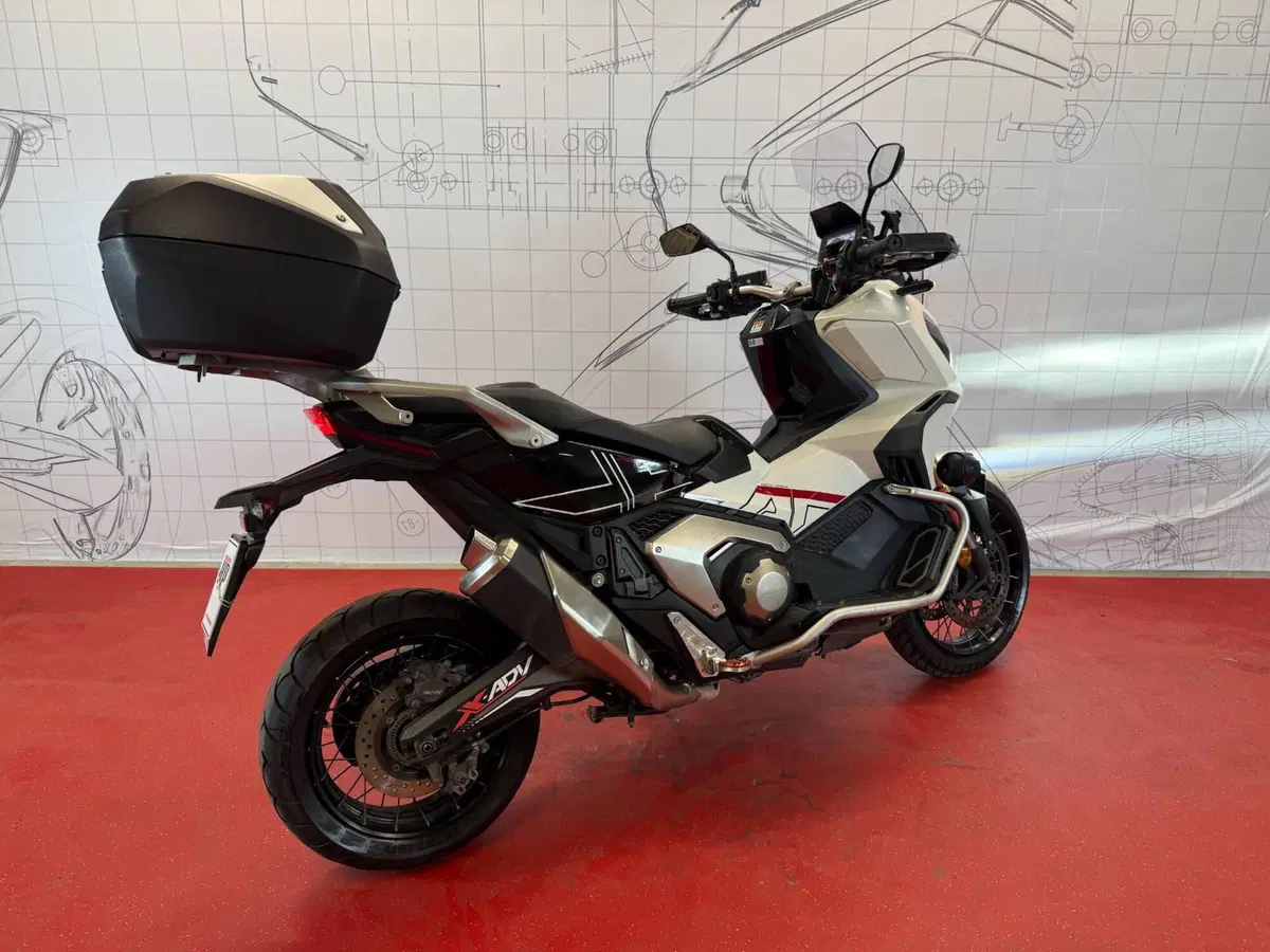 Honda X-ADV 750 DCT Adventure (2021 - 24) (3)