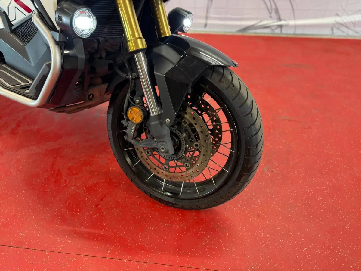 Honda X-ADV 750 DCT Adventure (2021 - 24) (8)