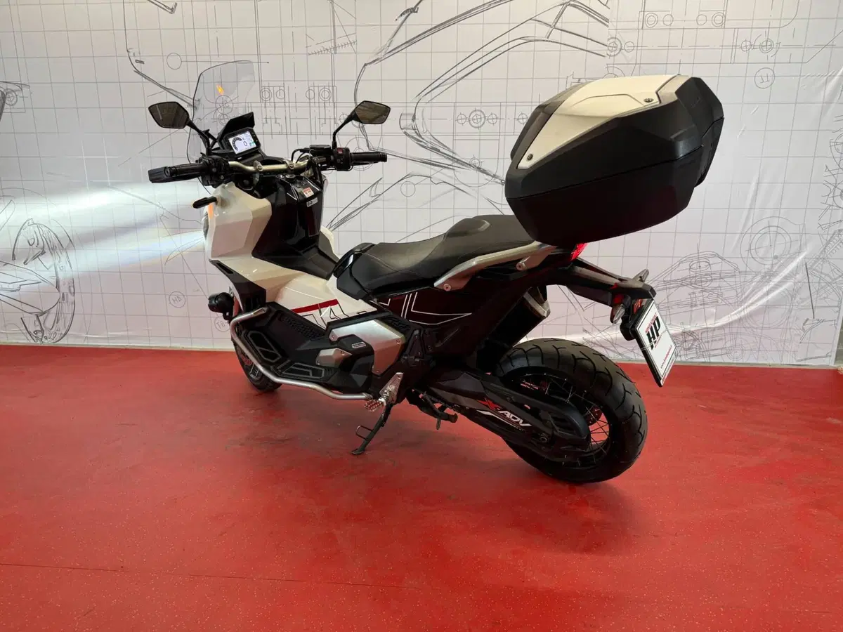 Honda X-ADV 750 DCT Adventure (2021 - 24) (6)