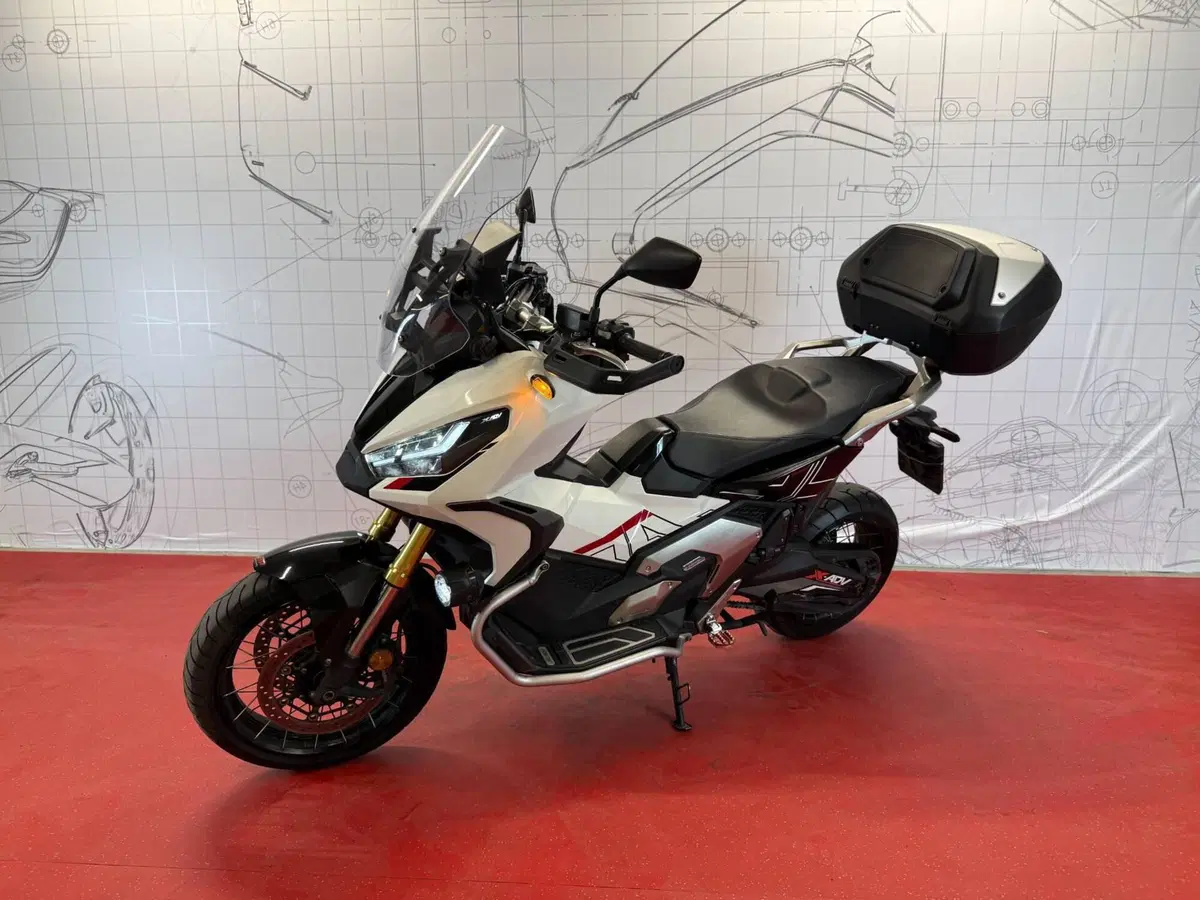 Honda X-ADV 750 DCT Adventure (2021 - 24) (5)