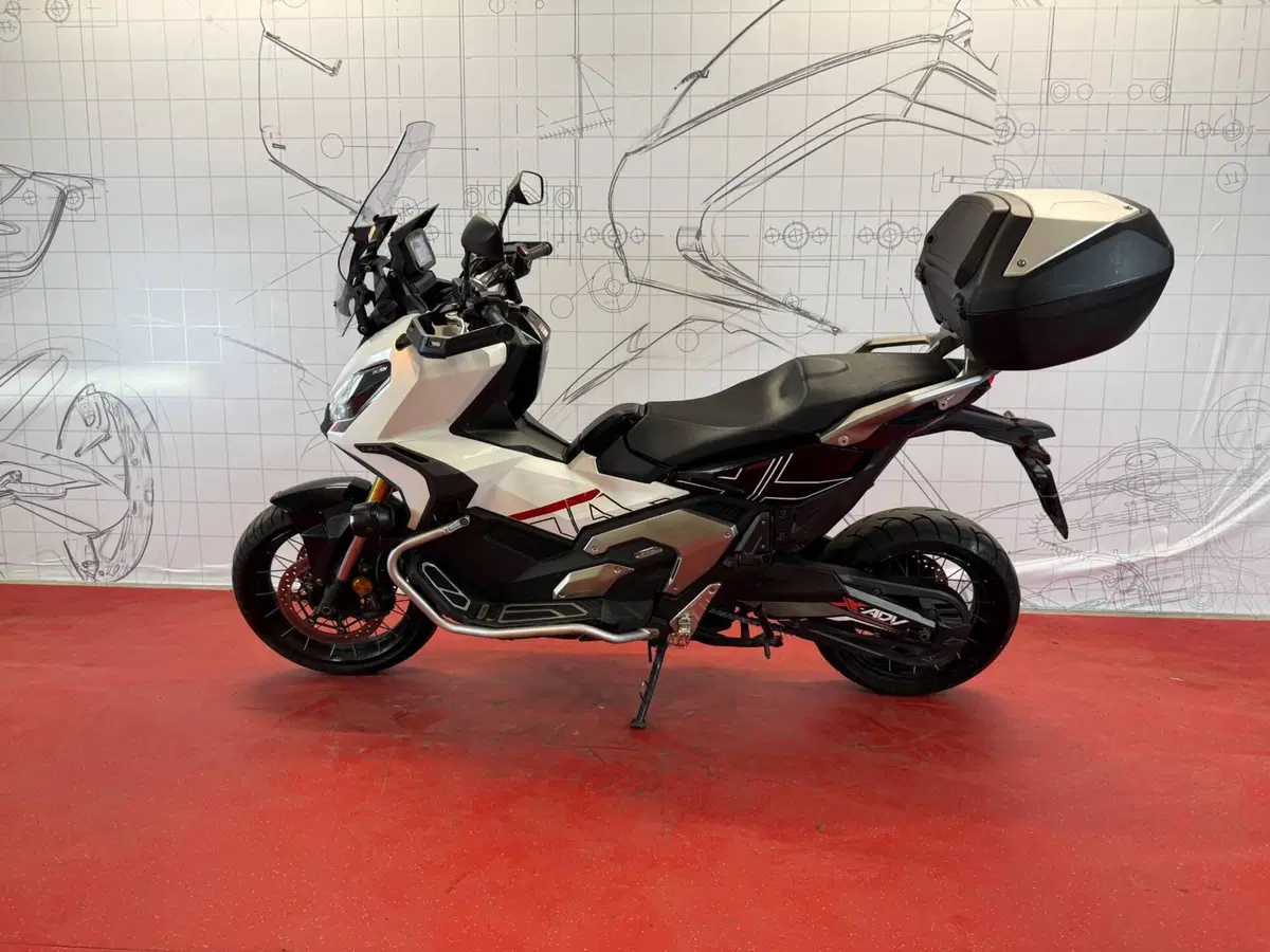 Honda X-ADV 750 DCT Adventure (2021 - 24) (4)