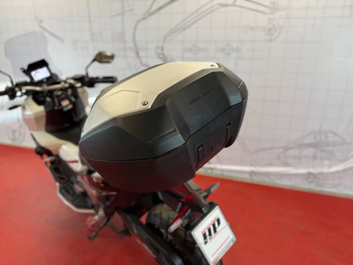 Honda X-ADV 750 DCT Adventure (2021 - 24) (15)