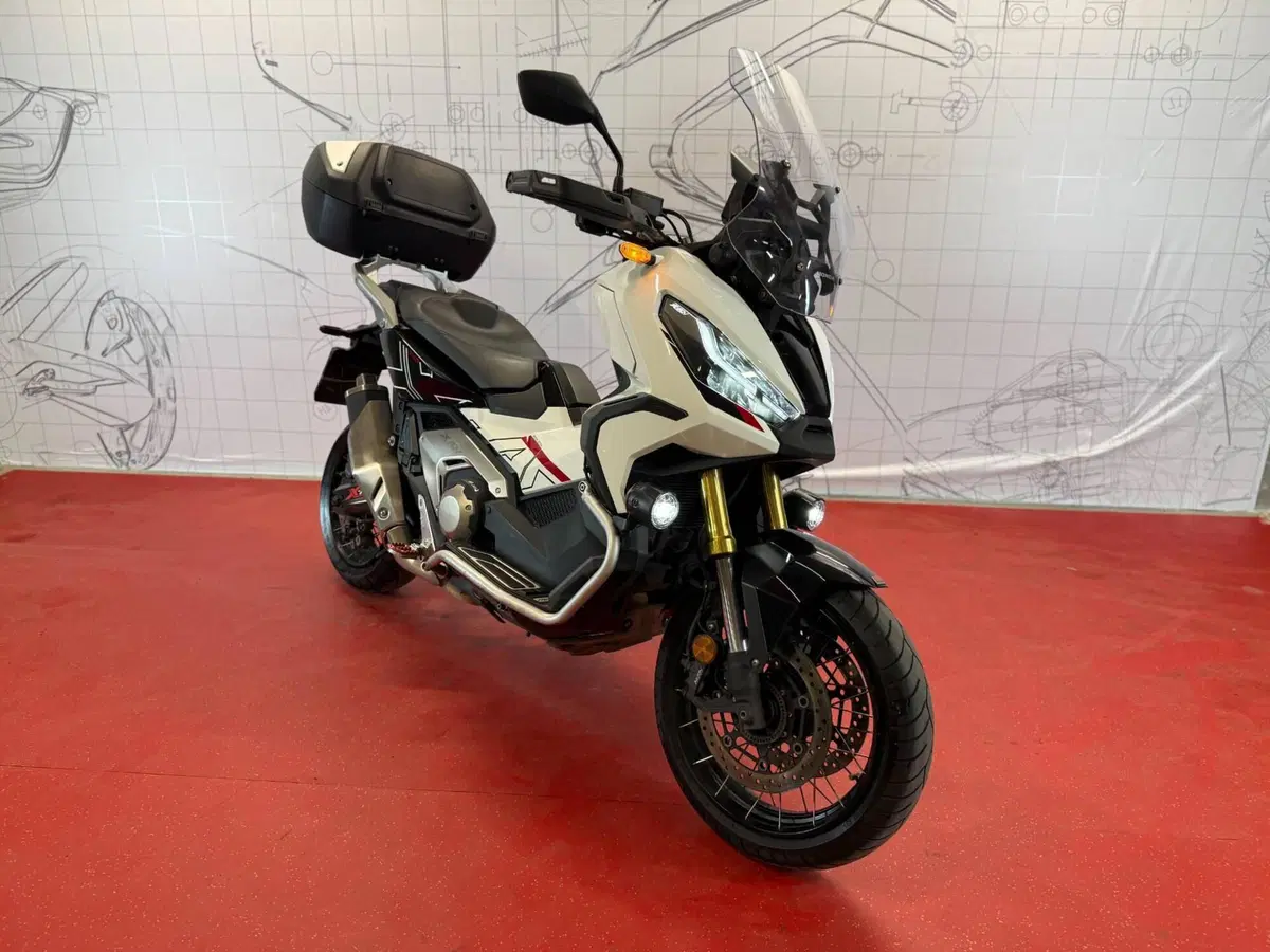Honda X-ADV 750 DCT Adventure (2021 - 24) (2)
