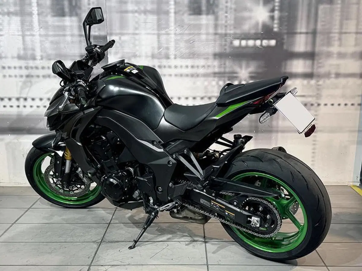 Kawasaki Z 1100 SE (2026) (2)
