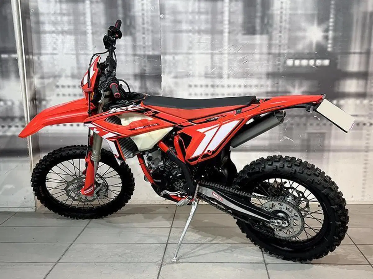 Betamotor RR 125 2T Enduro (2023) (2)