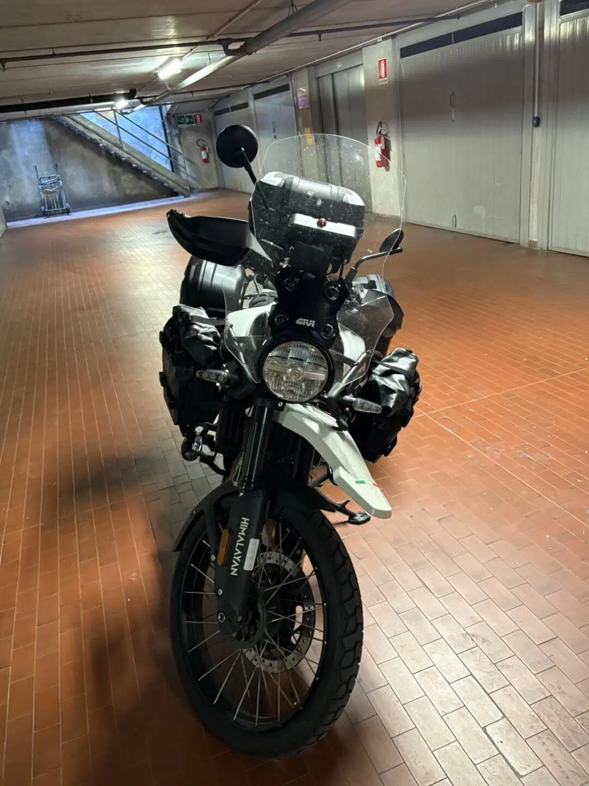 Royal Enfield Himalayan 450 Tubeless (2024 - 26) (4)