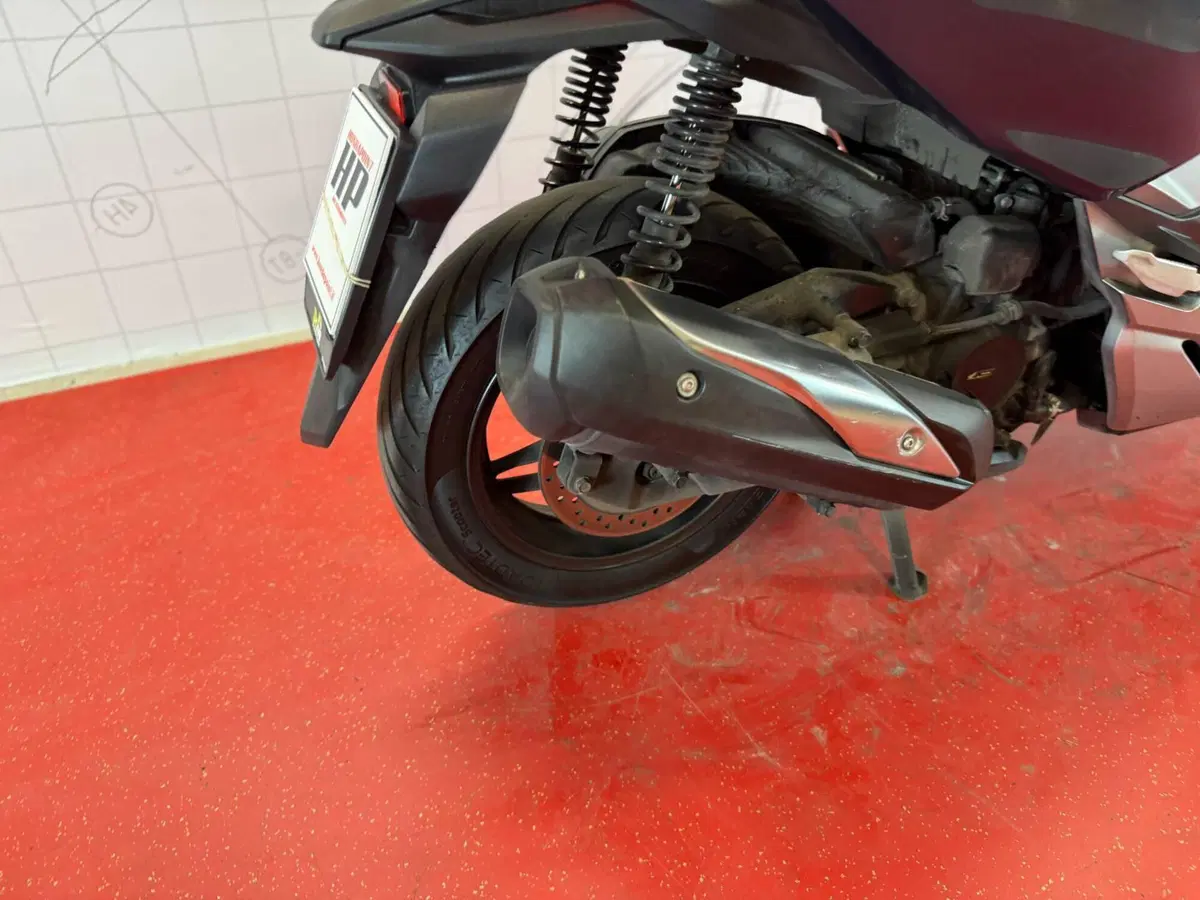 Honda Forza 300 (2019 - 20) (11)